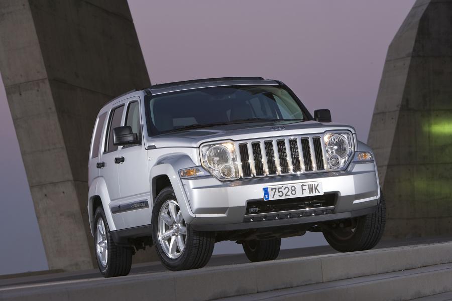  Jeep Cherokee 2008 года  (фото 131 из 161)
